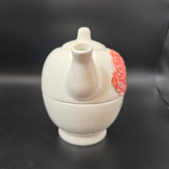 Rose Relief Tea for One Ceramic Teapot Cup Set – Damaged Lid - Picture 4 of 11